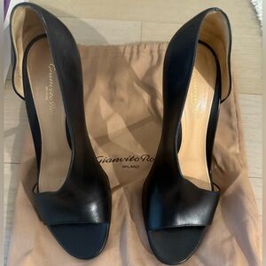Gianvito Rossi Black Open-Toe Heels size 39.5